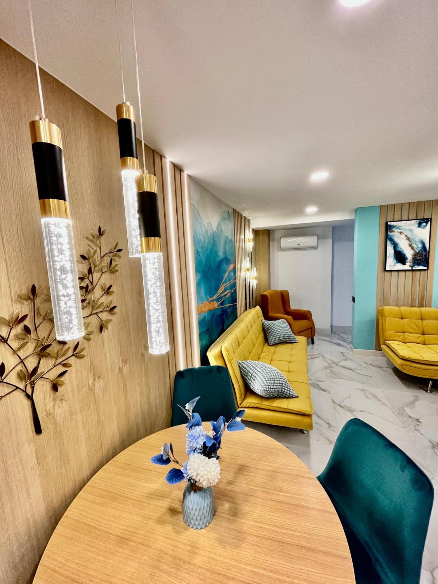 Elegante Apartamento Tres Colores Alicante Exterior photo